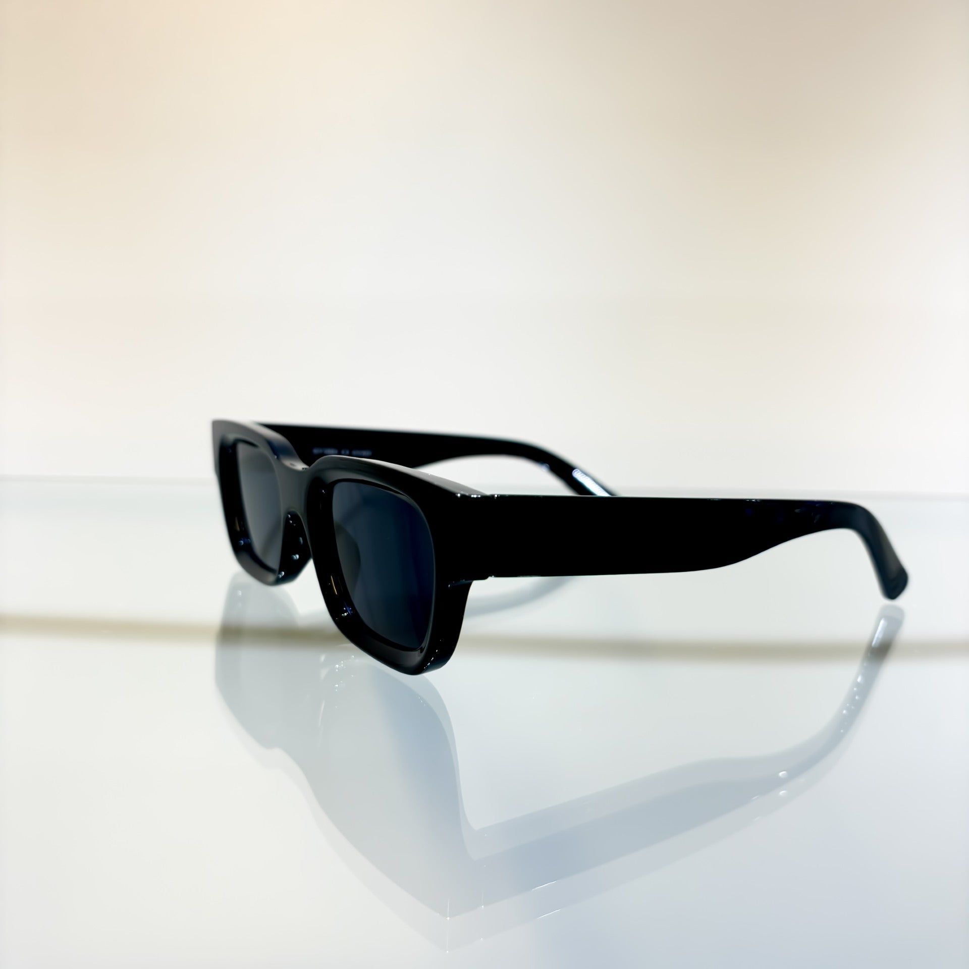 Glasses Classic Shiny Black